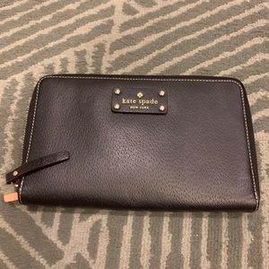 Large Black Kate Spade Clutch/wallet